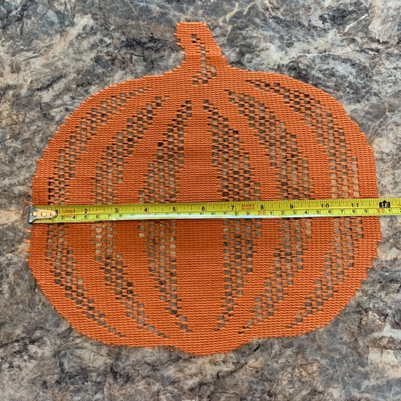 Pumpkin and Red Scalloped Fabric Doilies Set of 4 - Picture 2 of 5